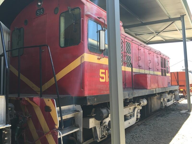 515 (9)