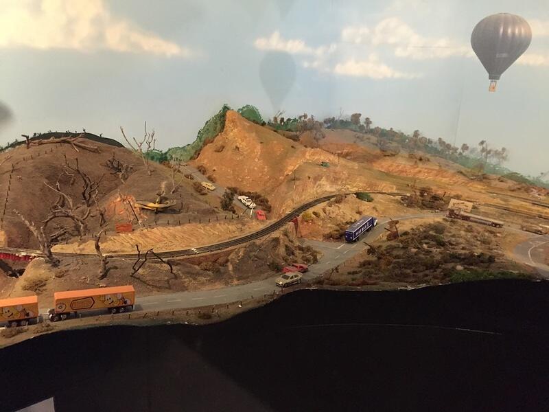 Model layout (111)