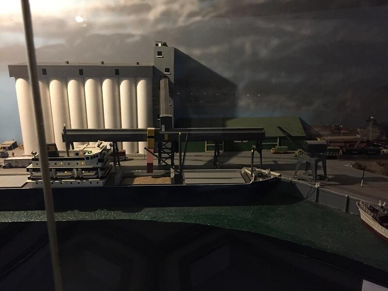 Model layout (12)