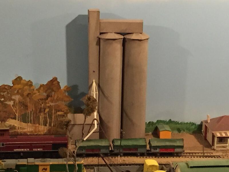 Model layout (123)