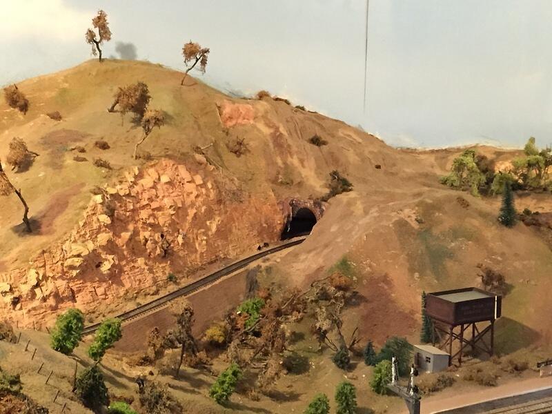 Model layout (136)