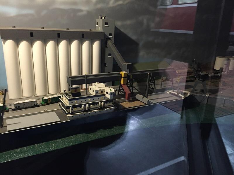 Model layout (16)