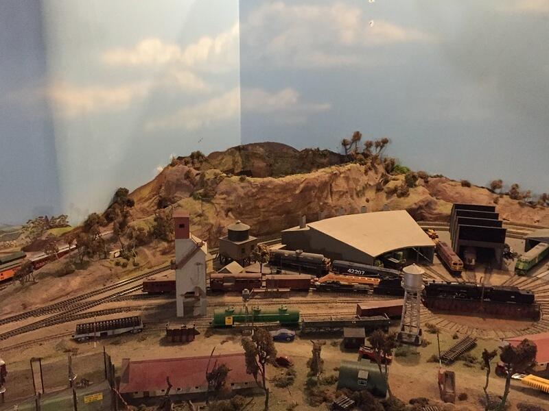 Model layout (75)
