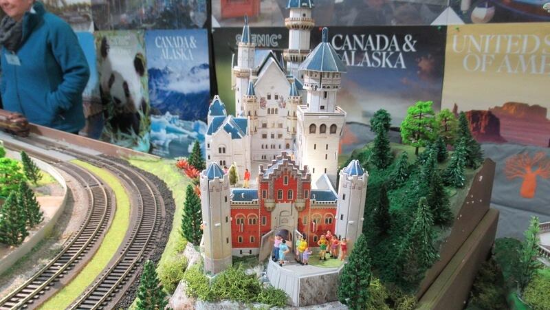 World Train Travel 2 05
