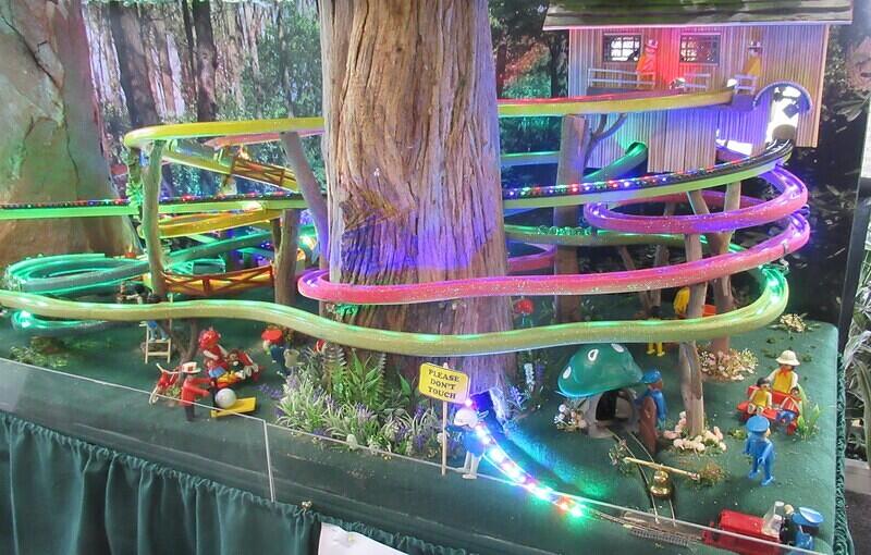 Blake's Magic Marble Run 02