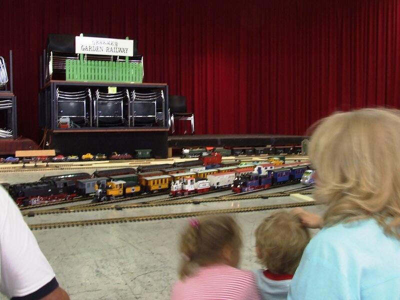 Graeme s Garden Railway 8 07