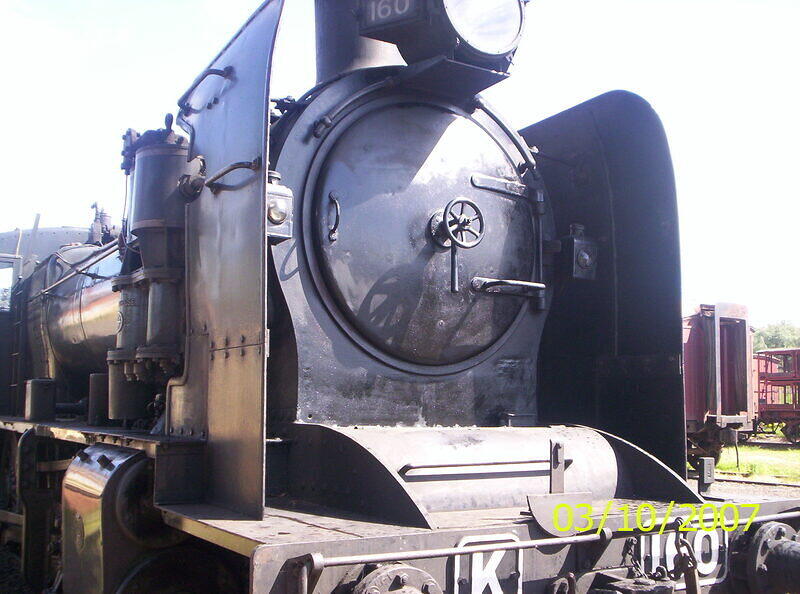 K160 Front Sideon