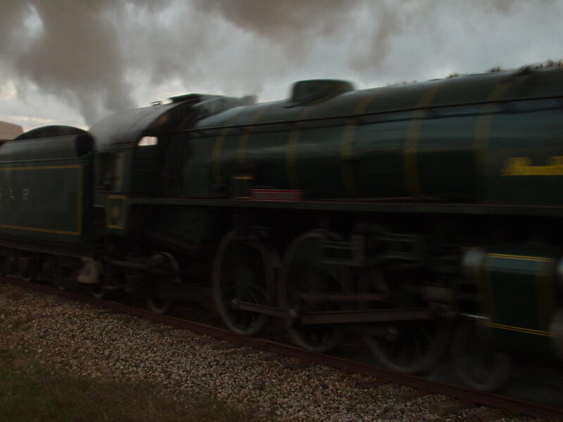 PB240026 001