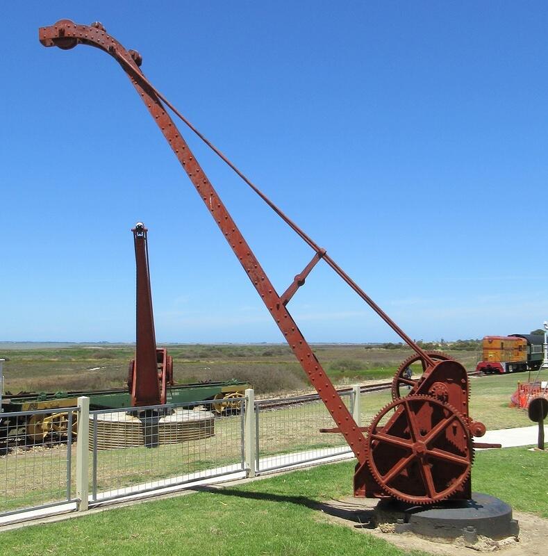 Hand crane 05