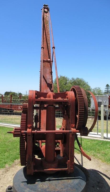 Hand crane 06