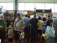 Auscision Stand